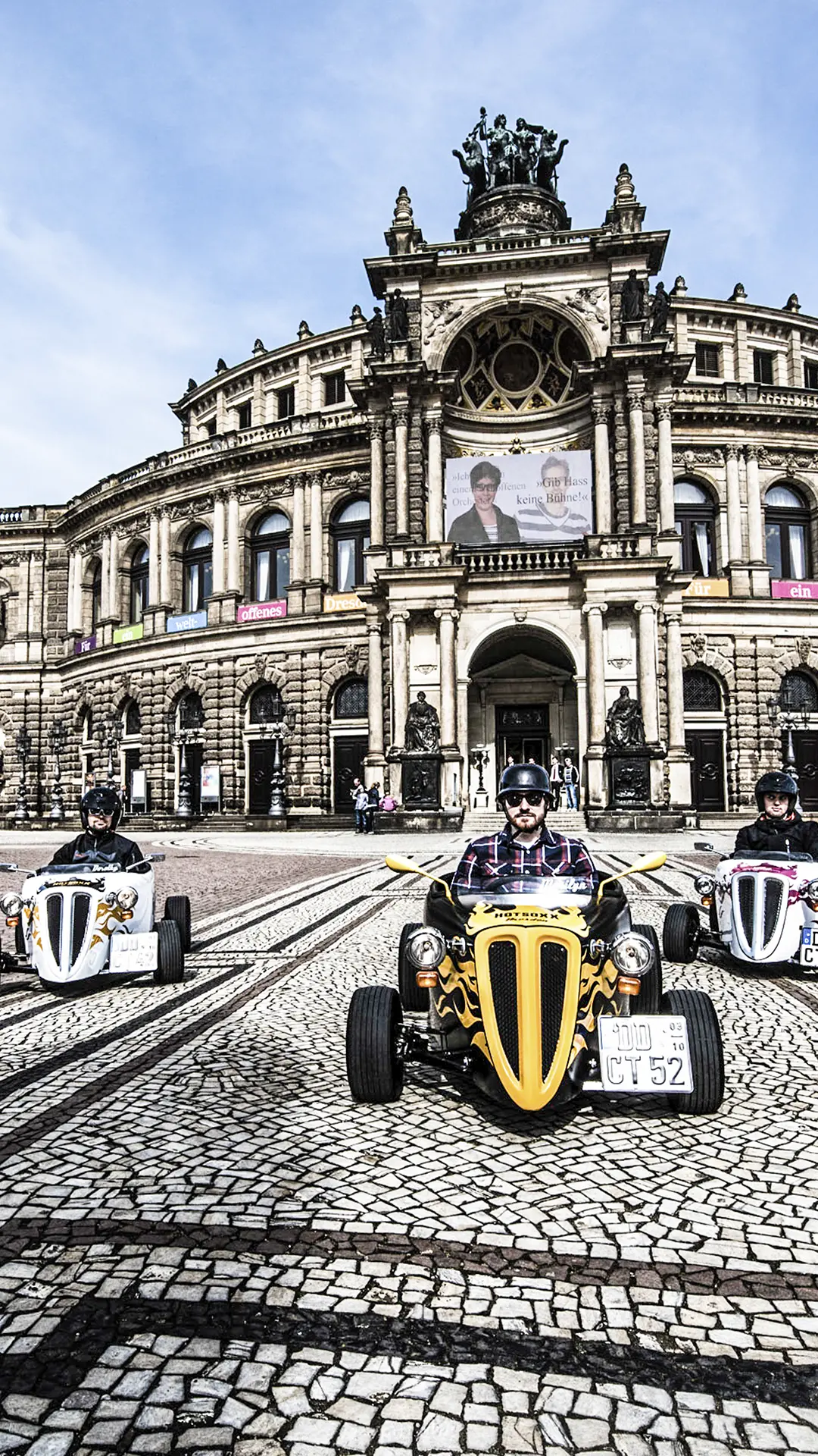 HOTSOXX Stadtrundfahrt durch Dresden vor Frauenkirche Dresden - Barock Eventpark